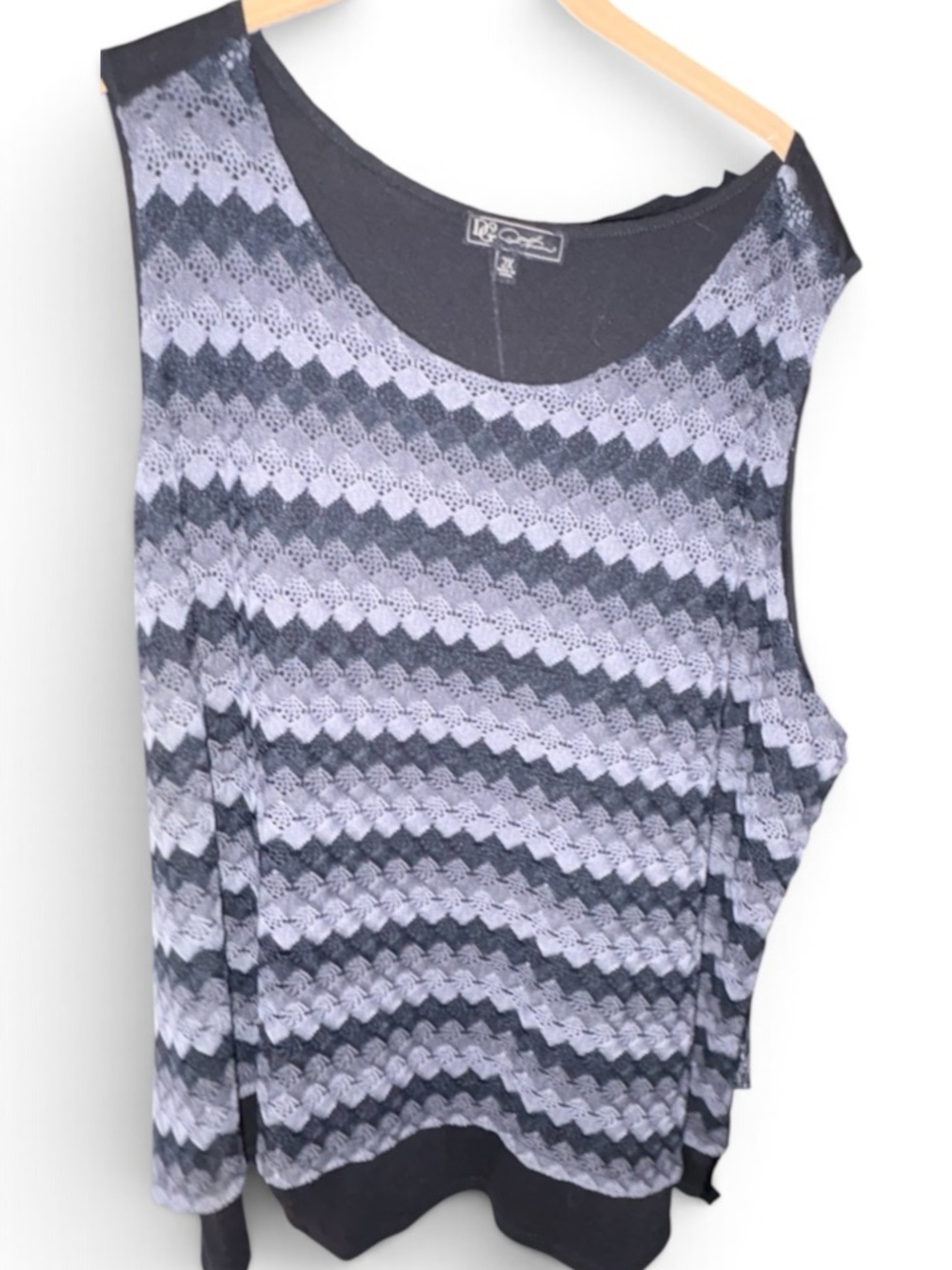 DG2 by Diane Gilman Sleeveless Zigzag Knit Tank - Black & Gray